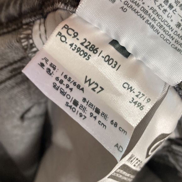 Levi's Jeans Womens 27 x 28 Gray Wedgie Fit High Rise Taper Leg - Picture 13 of 14